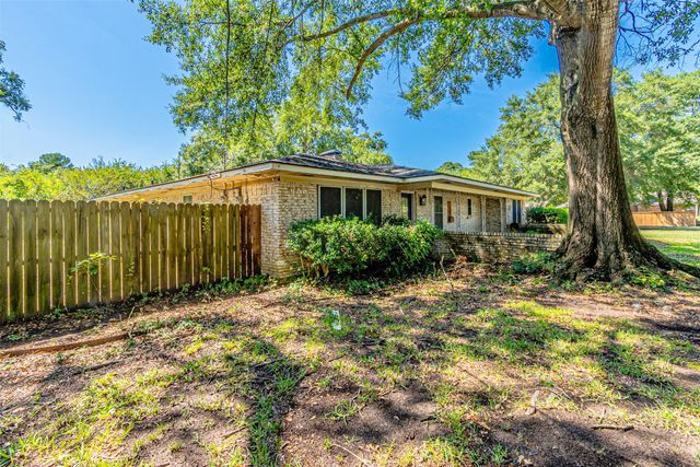 200 S Birch Street, Van, TX 75790