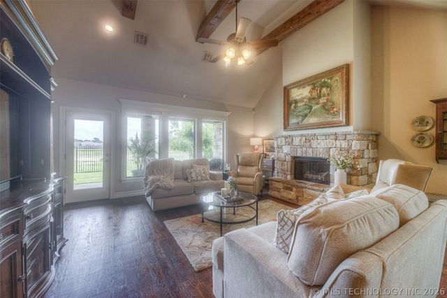 13227 S 68th Avenue E, Bixby, OK 74008