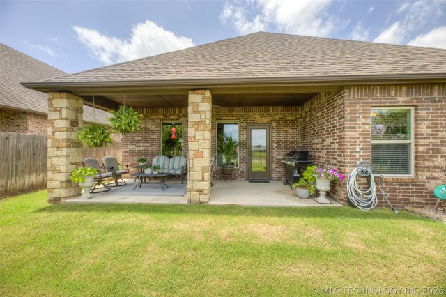 13227 S 68th Avenue E, Bixby, OK 74008
