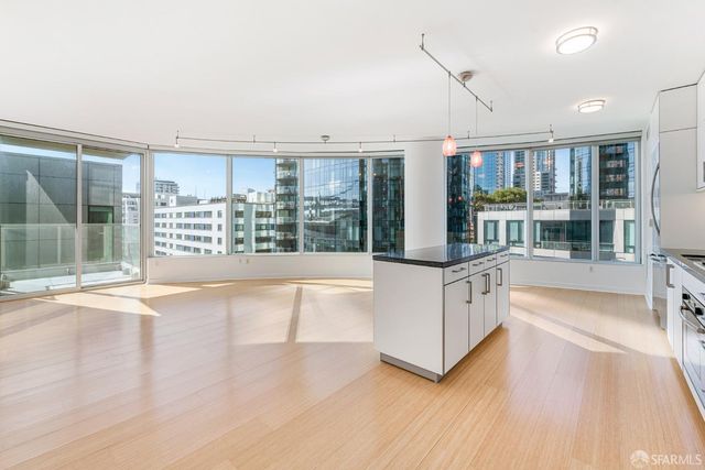 301 Main Street 10F, San Francisco, CA 94105