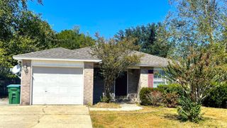 106 Louise Drive, Crestview, FL 32536