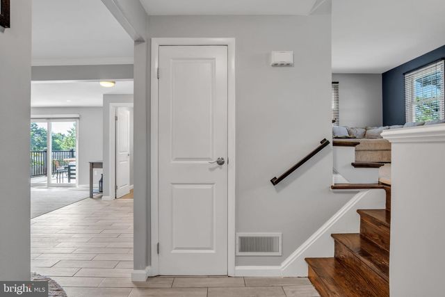 165 OLD FORD DR, Camp Hill, PA 17011