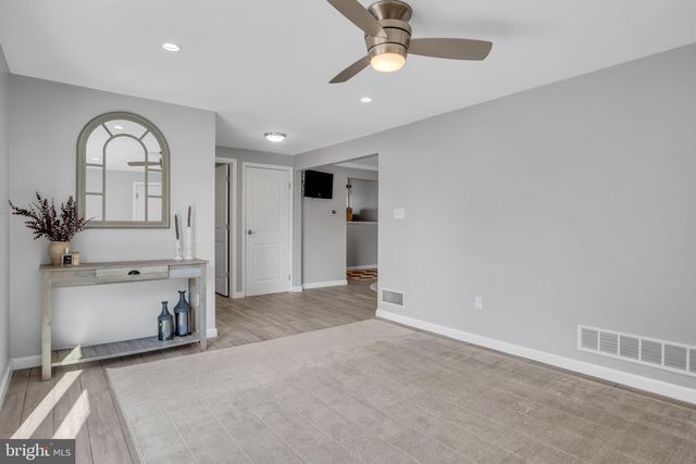 165 OLD FORD DR, Camp Hill, PA 17011