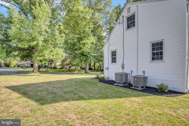 165 OLD FORD DR, Camp Hill, PA 17011