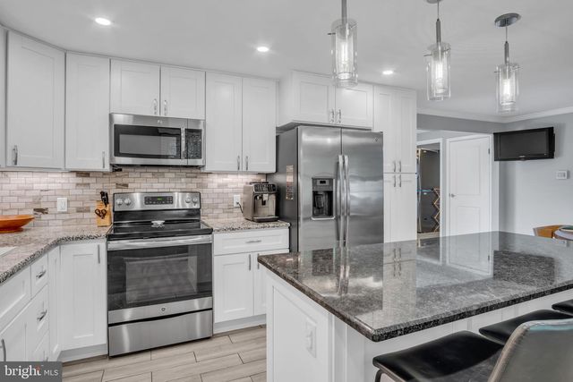 165 OLD FORD DR, Camp Hill, PA 17011