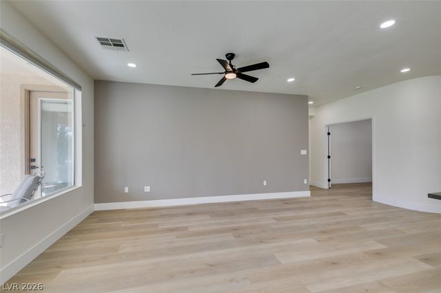 4379 Bella Cascada Street, Las Vegas, NV 89135