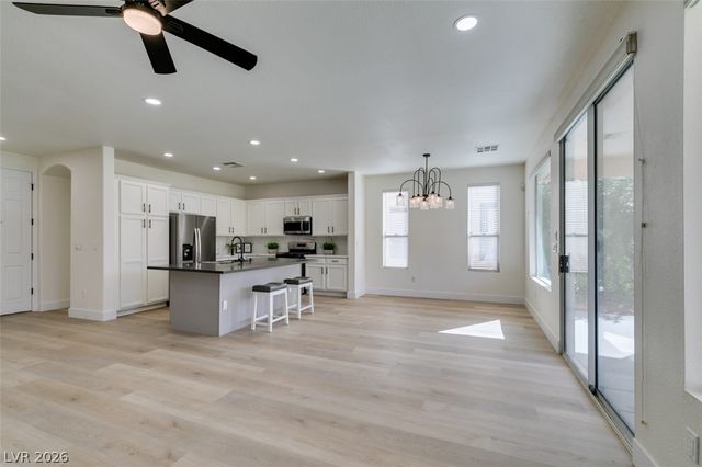4379 Bella Cascada Street, Las Vegas, NV 89135
