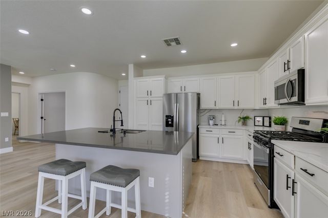 4379 Bella Cascada Street, Las Vegas, NV 89135