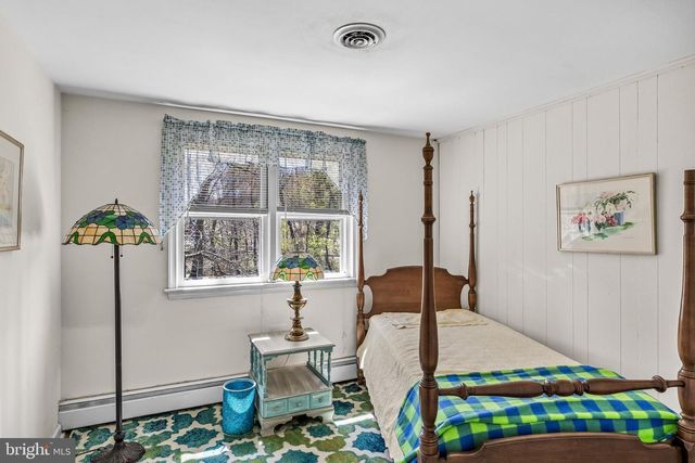 52 WESTBROOK DR, Moorestown, NJ 08057