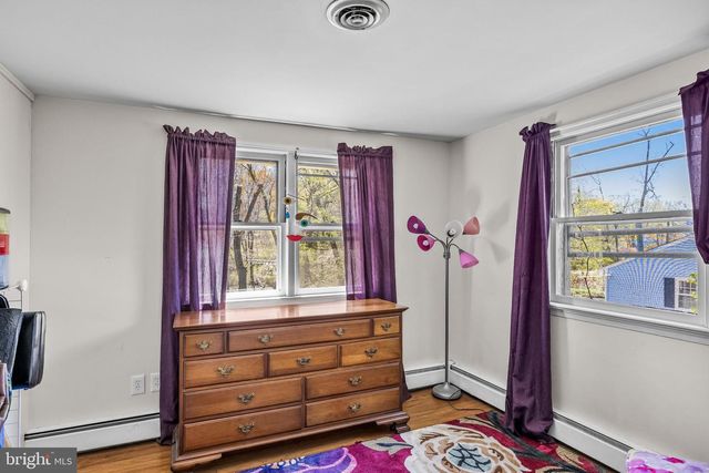 52 WESTBROOK DR, Moorestown, NJ 08057