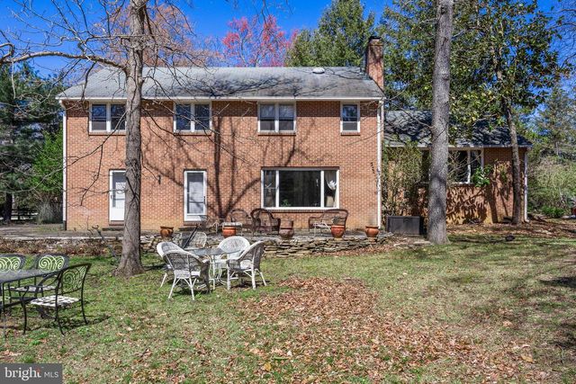 52 WESTBROOK DR, Moorestown, NJ 08057