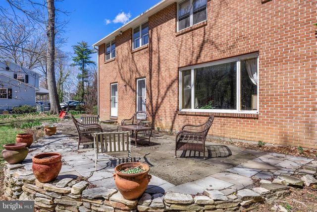 52 WESTBROOK DR, Moorestown, NJ 08057