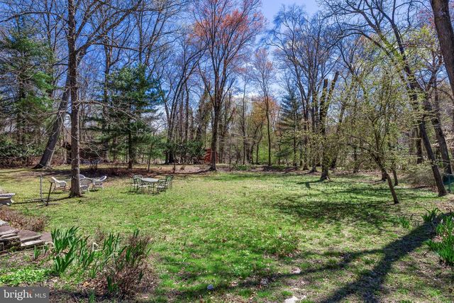 52 WESTBROOK DR, Moorestown, NJ 08057