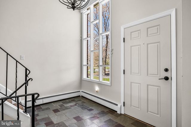 52 WESTBROOK DR, Moorestown, NJ 08057