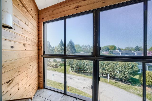 2495 Canabury Drive 334, Little Canada, MN 55117