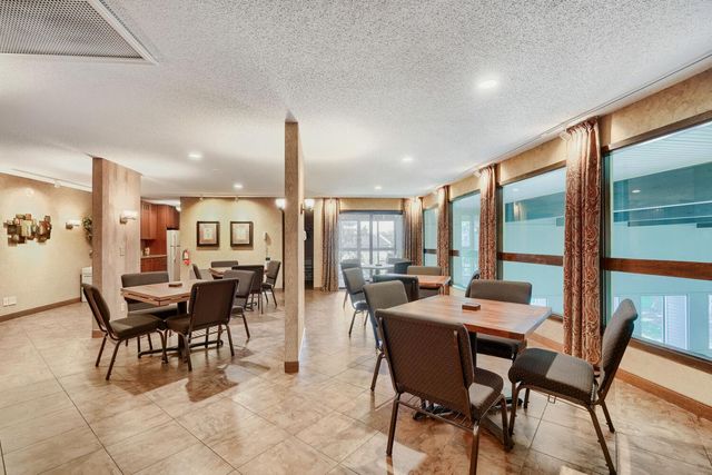 2495 Canabury Drive 334, Little Canada, MN 55117