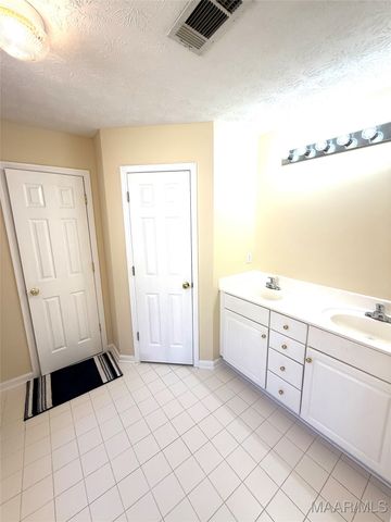 443 RIVER OAKS Drive, Wetumpka, AL 36092