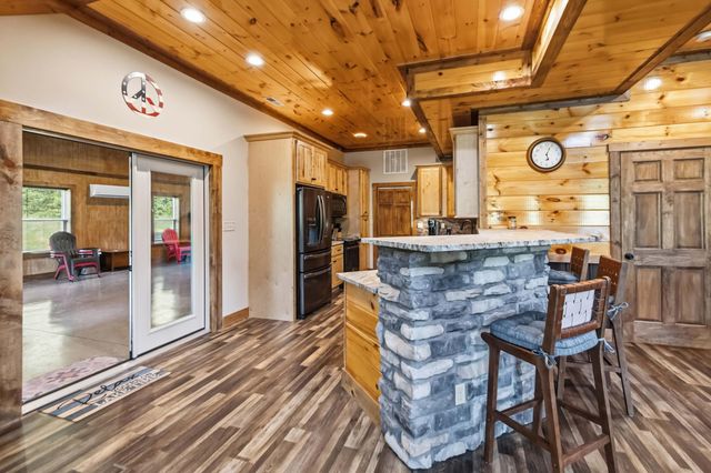 483 Kimber Drive, Nancy, KY 42544