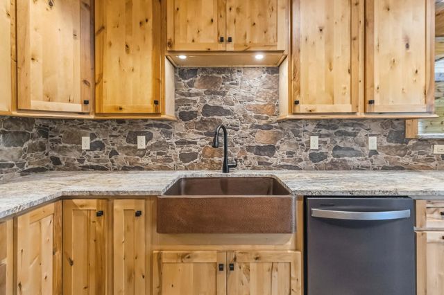 483 Kimber Drive, Nancy, KY 42544