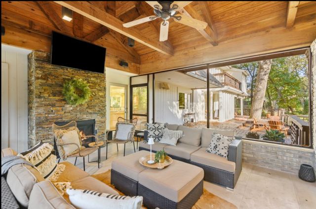 11545 Hillcrest Road, Dallas, TX 75230