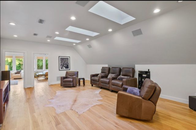 11545 Hillcrest Road, Dallas, TX 75230