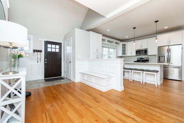 135 Sumner St 1, Quincy, MA 02169