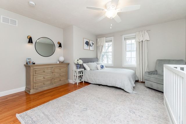 135 Sumner St 1, Quincy, MA 02169