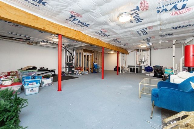 135 Sumner St 1, Quincy, MA 02169