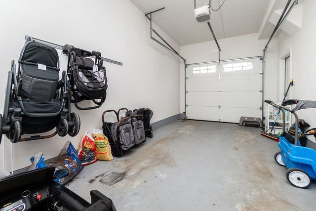 135 Sumner St 1, Quincy, MA 02169