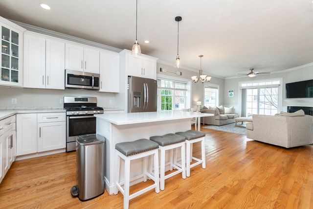 135 Sumner St 1, Quincy, MA 02169