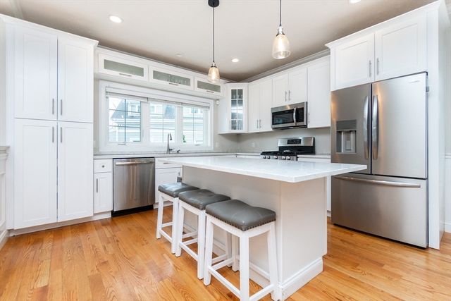 135 Sumner St 1, Quincy, MA 02169