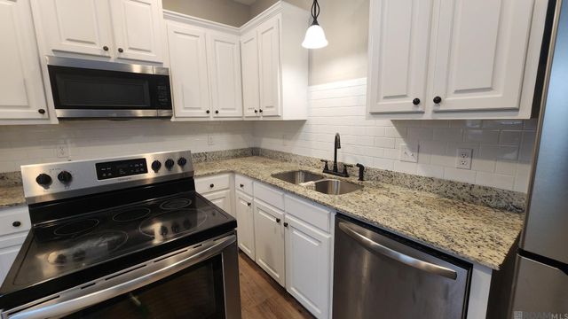 205 River Mill Dr, Brusly, LA 70719