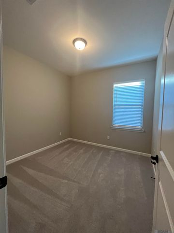 205 River Mill Dr, Brusly, LA 70719