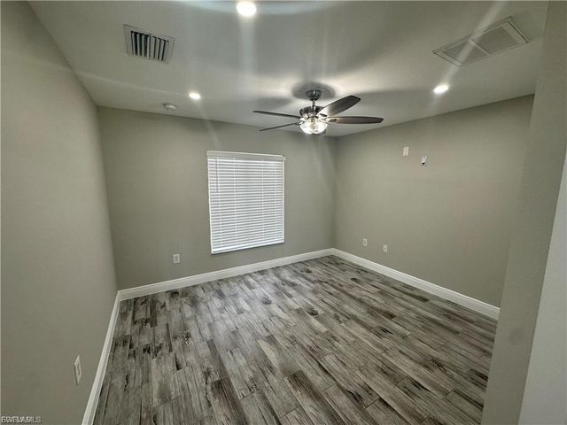 1518 NE 43rd LN, Cape Coral, FL 33909