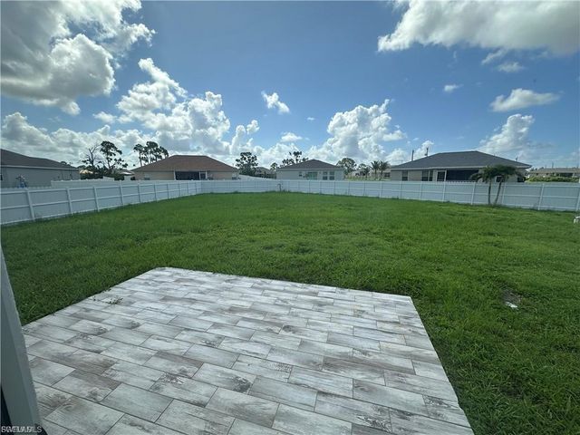 1518 NE 43rd LN, Cape Coral, FL 33909