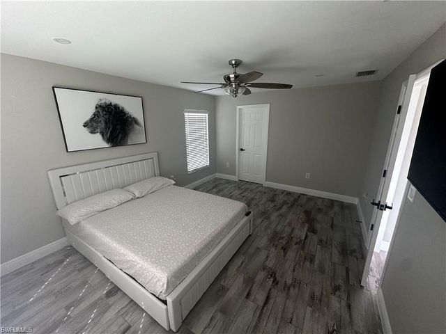 1518 NE 43rd LN, Cape Coral, FL 33909