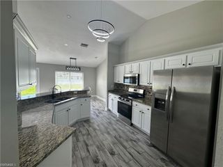 1518 NE 43rd LN, Cape Coral, FL 33909