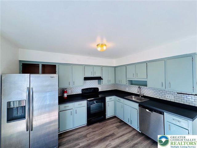 235 Vista Drive, Easton, PA 18042