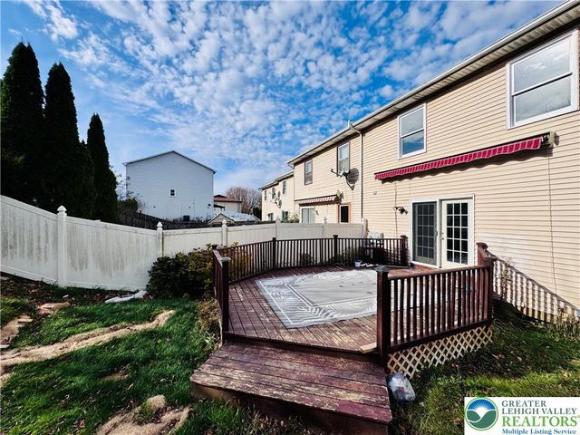 235 Vista Drive, Easton, PA 18042