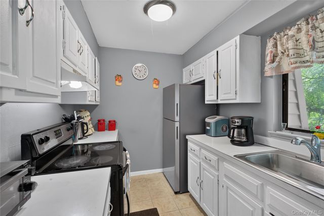 20 Pierces Road 30, Newburgh, NY 12550