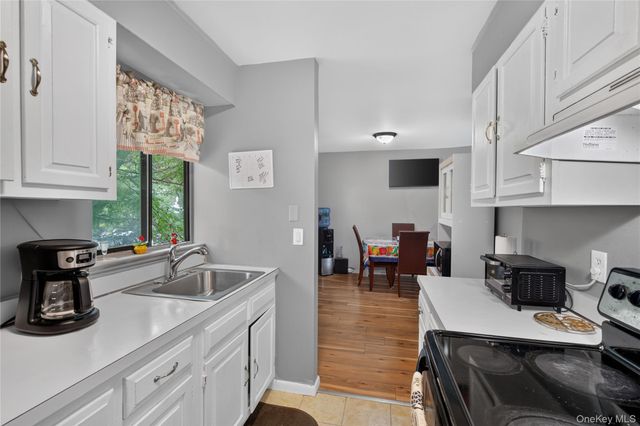 20 Pierces Road 30, Newburgh, NY 12550