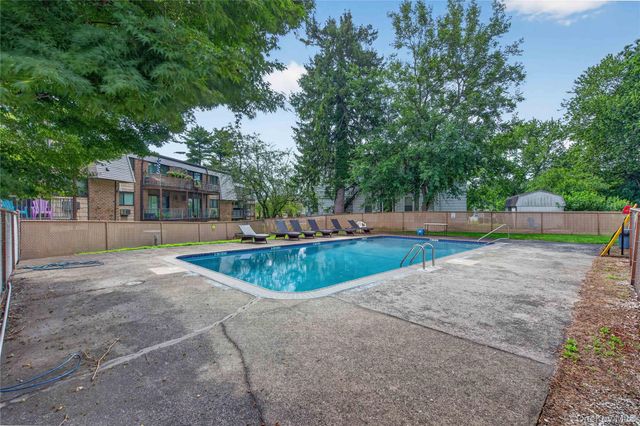 20 Pierces Road 30, Newburgh, NY 12550