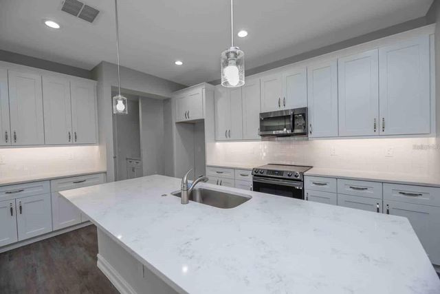 1794 NW 83RD LOOP, Ocala, FL 34475