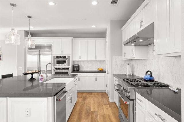 16105 Gallery Heights Drive, Riverside, CA 92504
