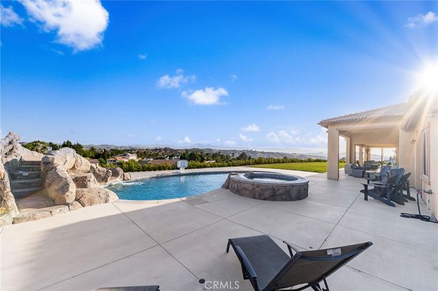 16105 Gallery Heights Drive, Riverside, CA 92504