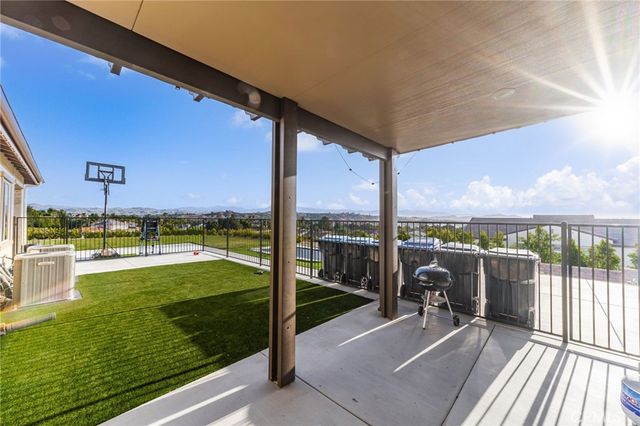 16105 Gallery Heights Drive, Riverside, CA 92504