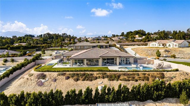 16105 Gallery Heights Drive, Riverside, CA 92504