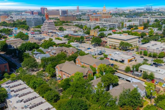 2815 Welborn Street 104, Dallas, TX 75219
