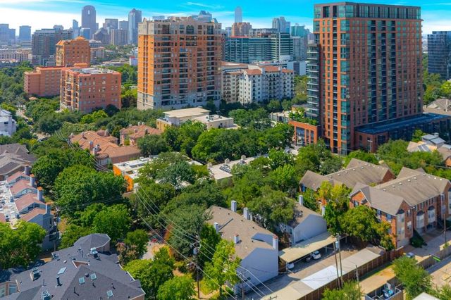 2815 Welborn Street 104, Dallas, TX 75219