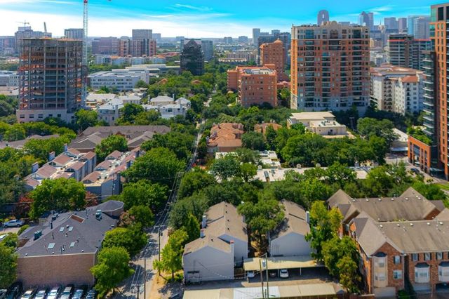 2815 Welborn Street 104, Dallas, TX 75219